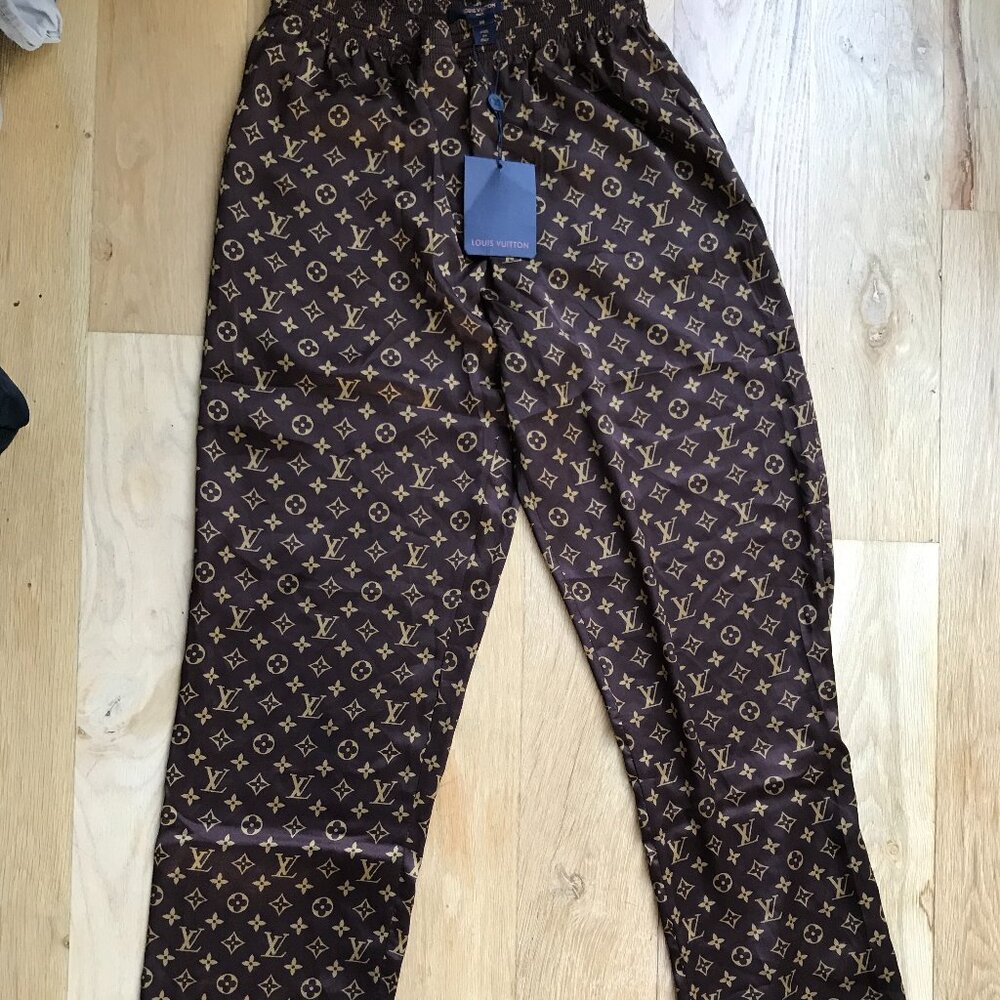 Louis Vuitton Silk Monogram Pajama Pants (unisex) Small (W) / Medium (M)
